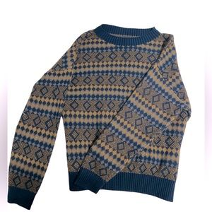 Good quality sweater, never worn. Dark academia/grunge style